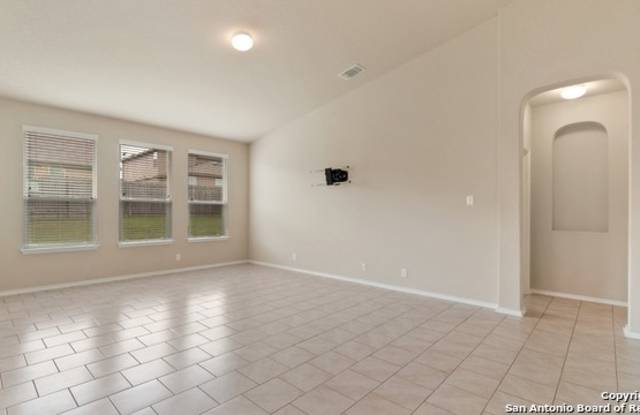 549 PEARL CHASE Gallery 4