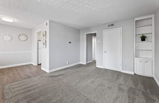 Beautiful 1 Bedroom in Brookside Area! $250 OFF Move in Special! photos photos