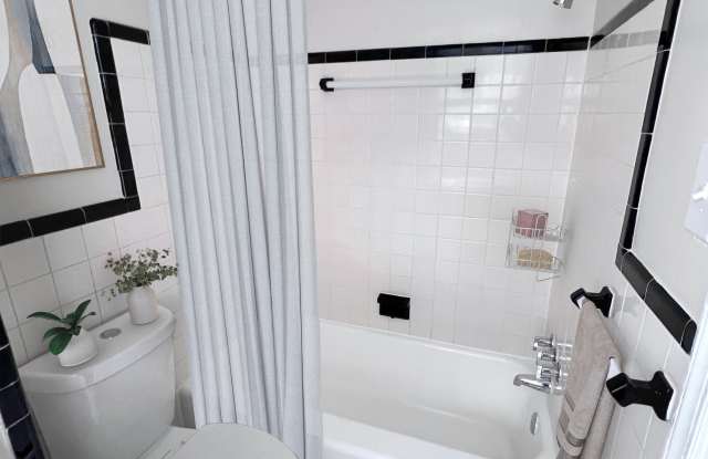 Woodcliffe Manor Apartments Gallery 4