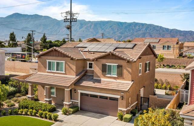 Like-New SFD in Fontana located in cul-de-sac Gallery 1