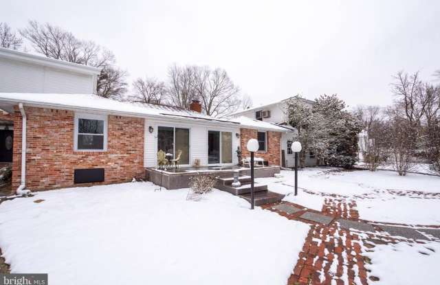 6561 SHADY SIDE RD photos photos