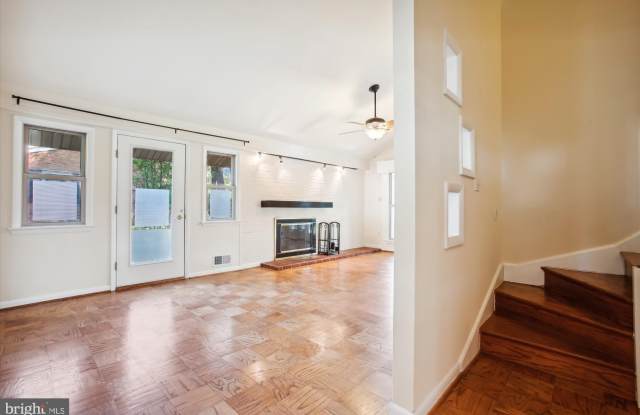 8509 CYRUS Place Gallery 3