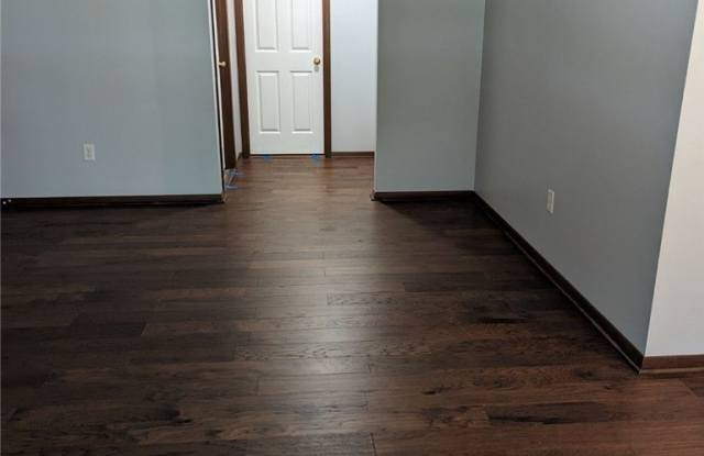 80 Wellington Court Gallery 2