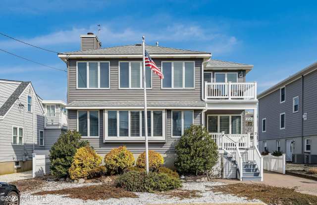 7 New York Avenue - 7 New York Avenue, Lavallette, NJ 08735