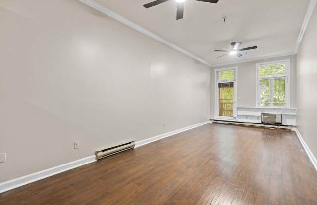 229 MONROE ST Gallery 4