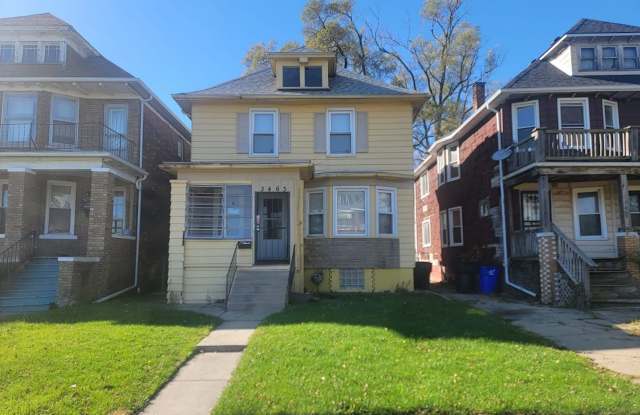 EAST SIDE 4 BEDROOM SECTION 8 AVAILABLE!!! photos photos