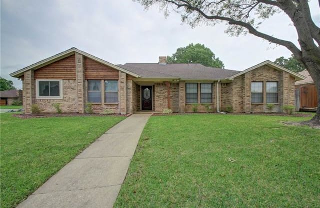 7001 Oakfield Corner Court - 7001 Oakfield Corner Court, North Richland Hills, TX 76182