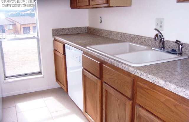 506 Mountain View Place Gallery 3