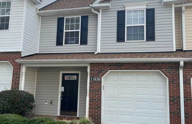 2 Story 2 bedroom townhome off Providence  I-485 photos photos