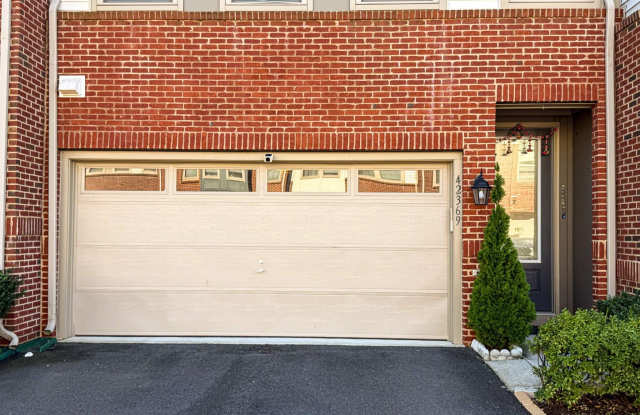 42369 ALDER FOREST Terrace Gallery 1