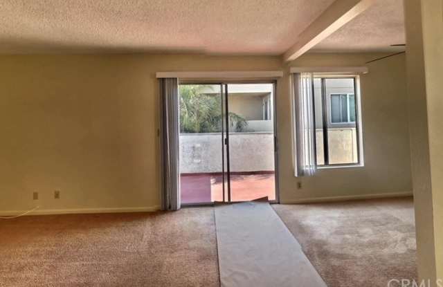 10647 Chestnut Gallery 3
