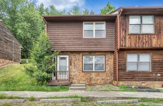 2590 Townhouse ST photos photos