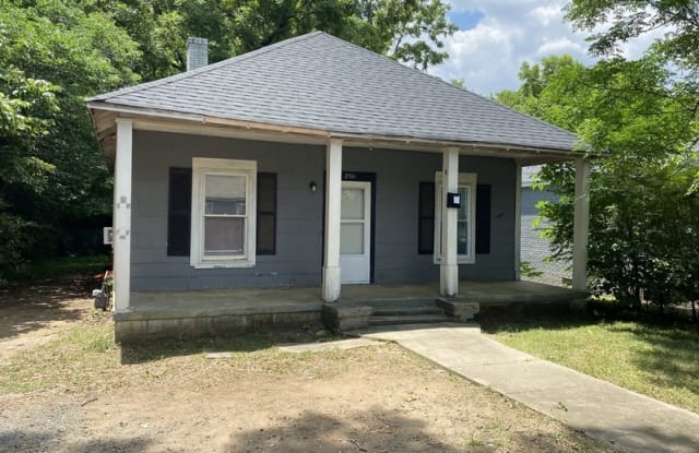2501 Dundeen St - 2501 Dundeen Street, Charlotte, NC 28216