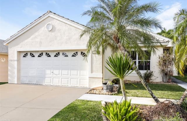 153 W Bayridge Dr - 153 West Bayridge Drive, Weston, FL 33326
