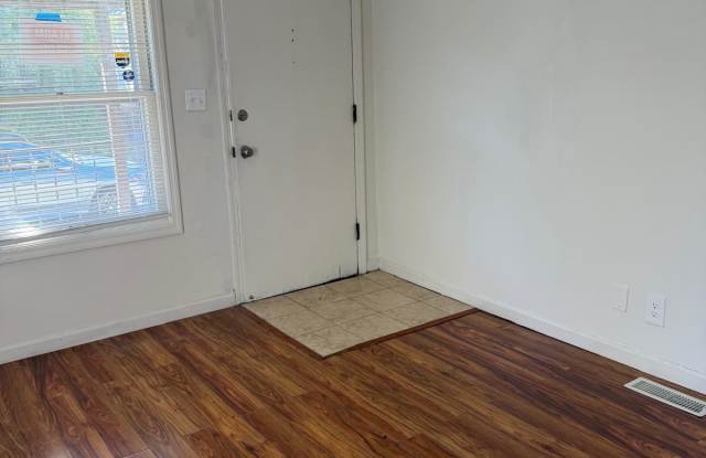 7309 Jenwood Avenue Gallery 4
