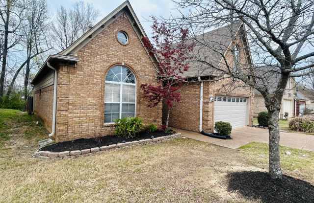 Glen Ridge Subdivision! Large Bonus Room Upstairs! Gallery 3