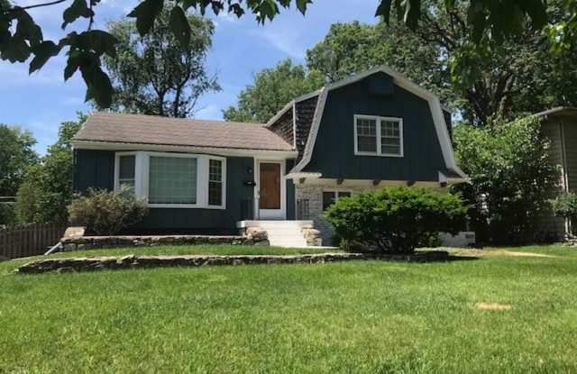5944 Cherry - 5944 Cherry Street, Kansas City, MO 64110
