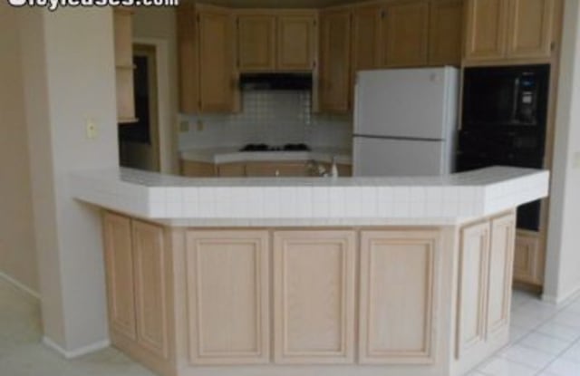 21498 Bastia - 21498 Bastia, Mission Viejo, CA 92692