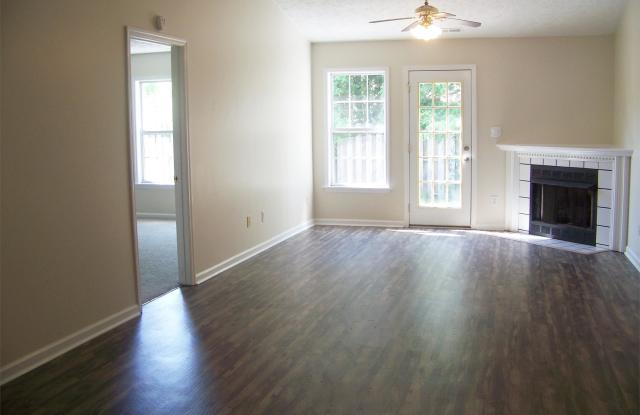 108 Christopher Court Gallery 2