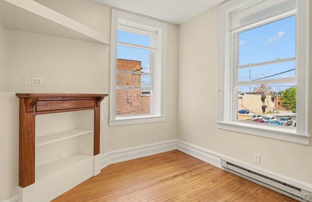 125 East Maumee Street - 2 Gallery 2