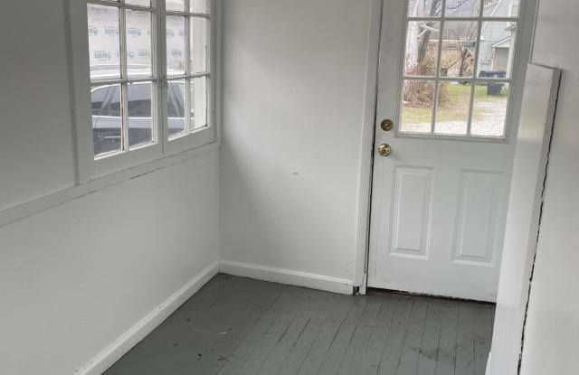 961 Home Ave Unit 1 - 1 Gallery 2