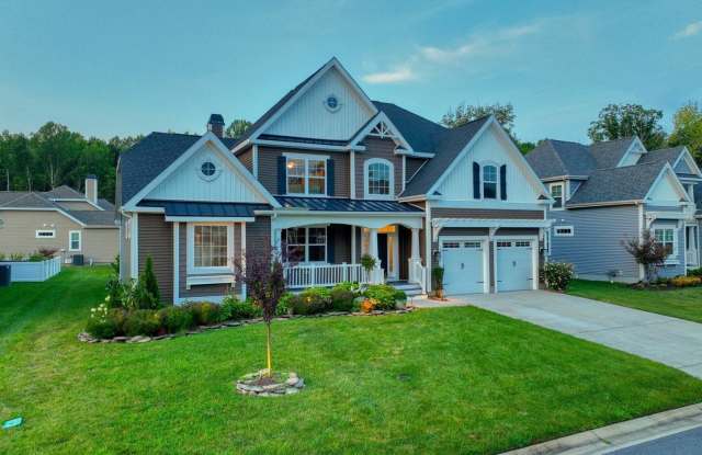 Beautifully Upgraded 4 Bedroom Home – Unfurnished | Flexible Lease Terms! Gallery 3