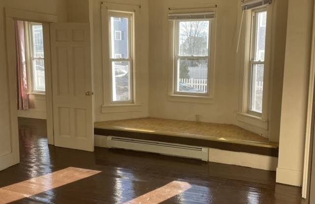 4 Gilbert Ave Gallery 2