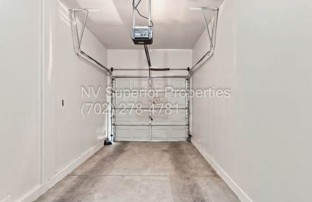 SW!! Mountains Edge!!! Gated!!! Community Pool!!! & Park!! 1 car Garage!! Upgrader front loading Washer and Dryer!!! Gallery 4