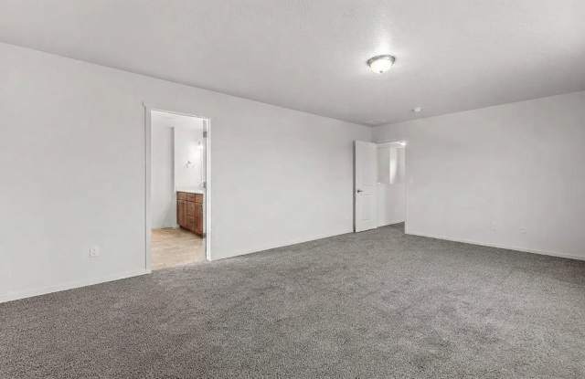 Beautiful Home in the Valley Gallery 4