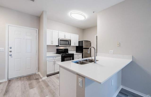 Arioso Apartments & Townhomes Gallery 1