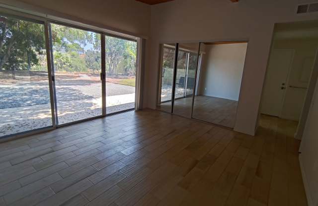 Large 6 Bedroom House Near SDSU! Large Backyard, 2 Car Garage, and More! photos photos