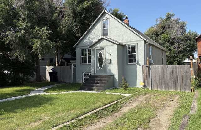505 5th Ave W photos photos
