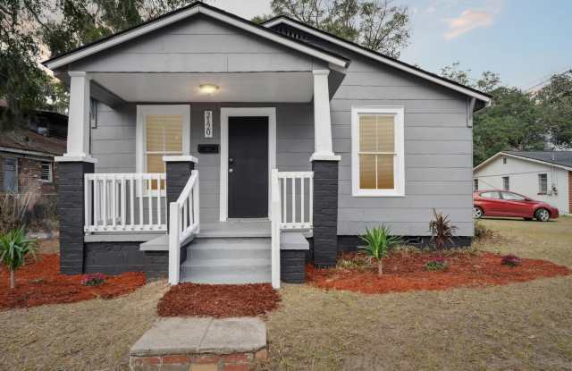 Large 3BR/1BA East Savannah House For Rent photos photos Large 3BR/1BA East Savannah House For Rent photos photos