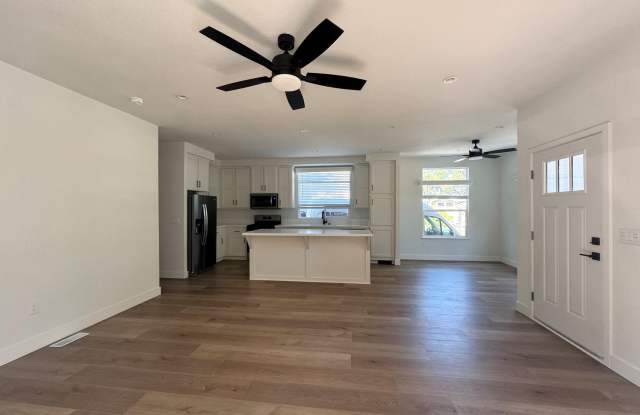 87 Sherwood Drive Gallery 3
