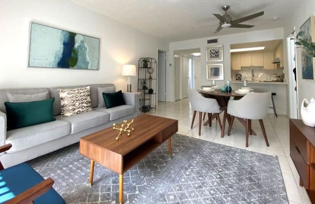 7 West Apartments photos photos