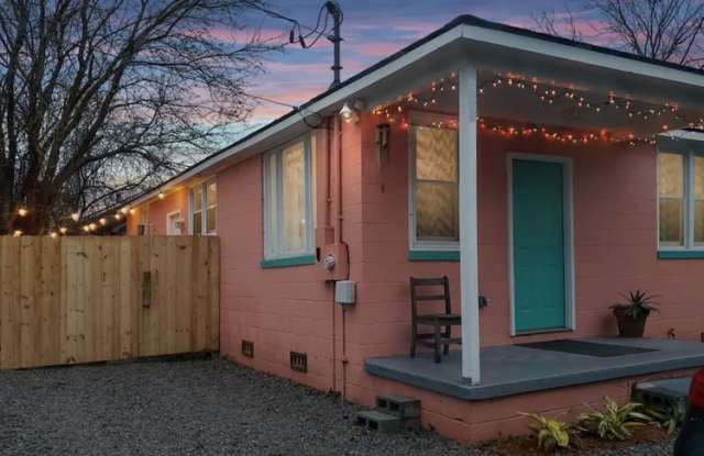 2017 Comstock Ave photos photos