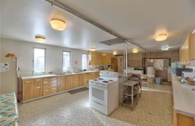 1517 East Canby Street - 1 Gallery 4
