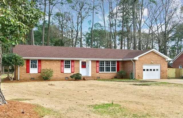 205 Woodford Drive photos photos