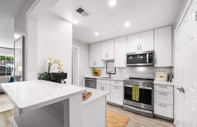 1104 N Stafford St # 1 Gallery 4