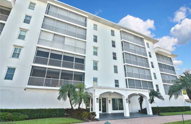 1200 Gulf Shore Boulevard N unit: 103 photos photos