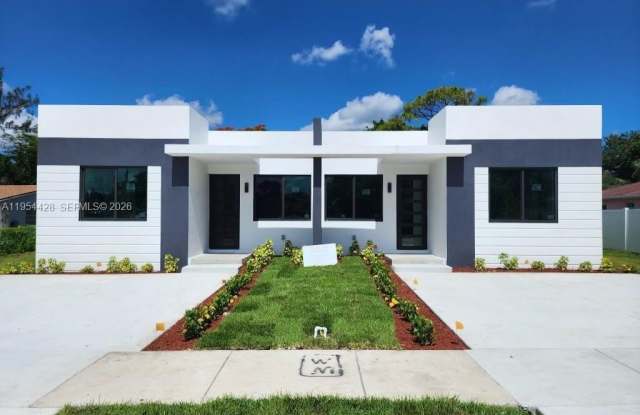 16002 NW 38 Pl photos photos