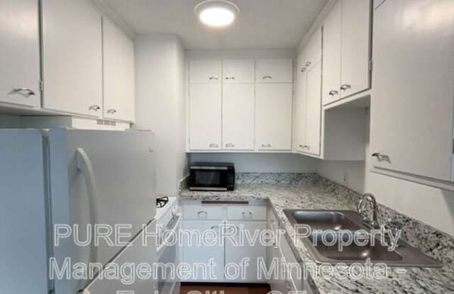 2500 Blaisdell Ave photos photos