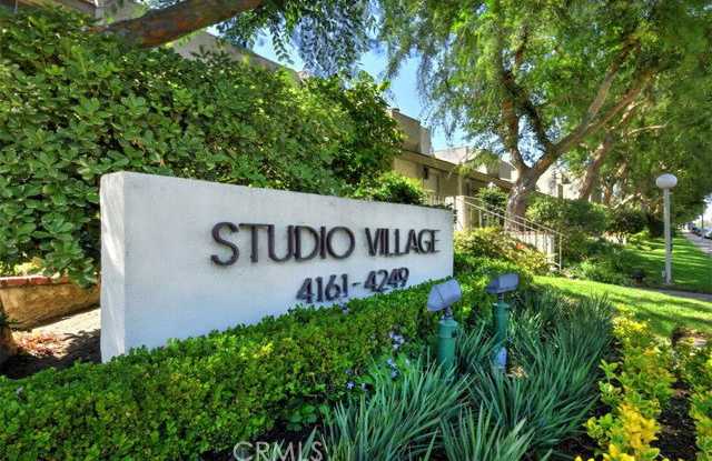 11856 Moorpark Street photos photos