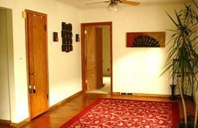 1459 Randolph Ave. Gallery 4