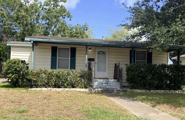 4426 Wesley Drive Gallery 3