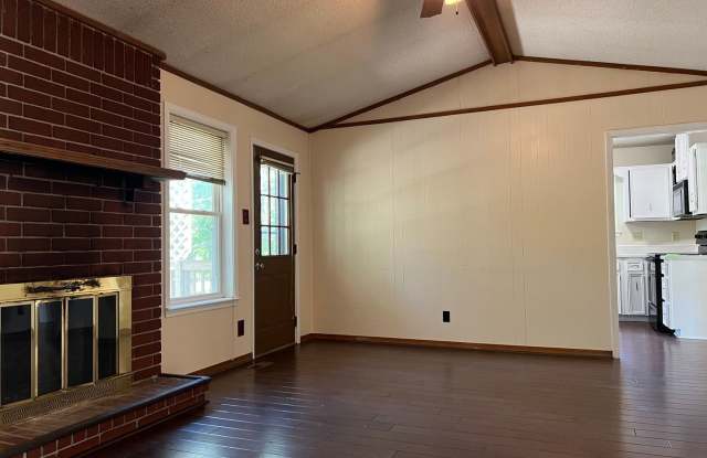 3902 Sam Peck Rd., Little Rock AR 72223 - Wonderful split level 3br 2ba just off Hwy 10 Gallery 4