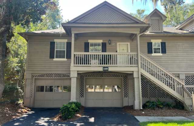Lovely Condo in Shipyard with a Garage photos photos