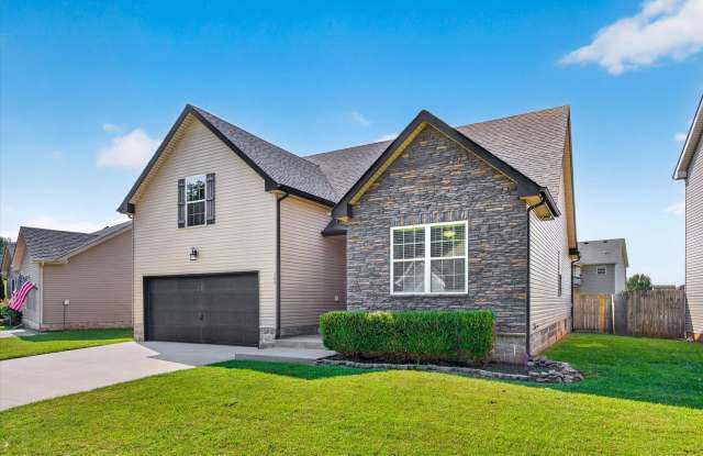 Pet Friendly Three Bedroom with Bonus! Gallery 3