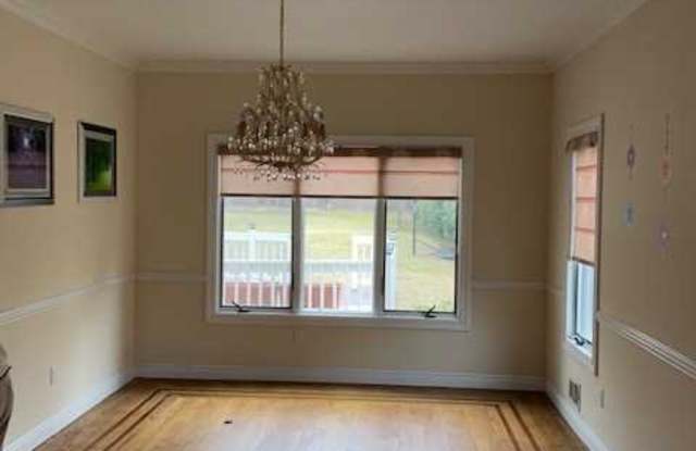 286 Tenafly Road Gallery 4