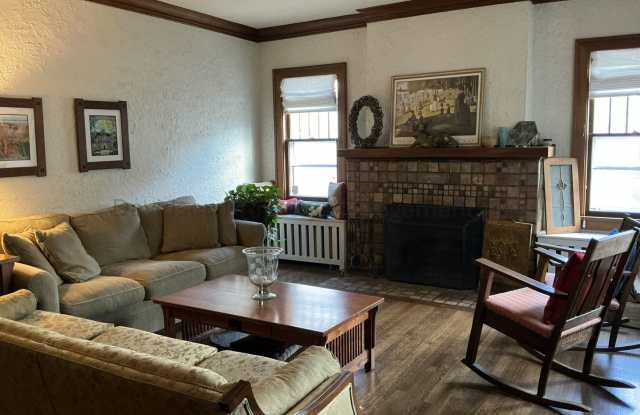 Stunning 4 Bedroom House in the Old North End Gallery 3